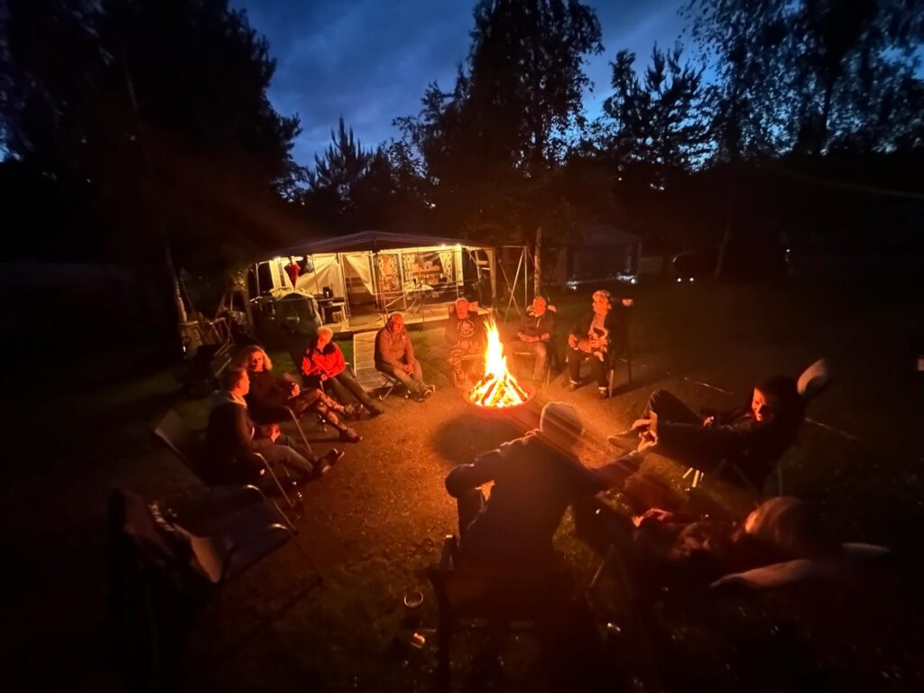 Lagerfeuer bei Klaus und Anke auf dem Campingplatz