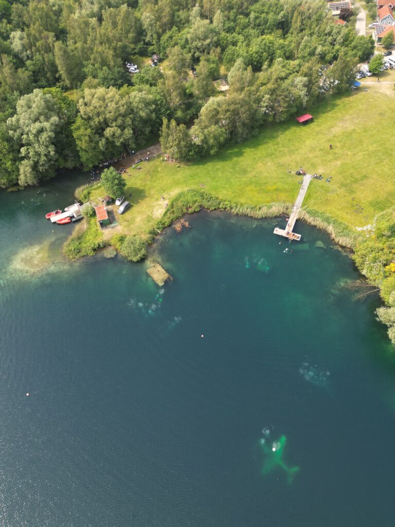 Luftbild von Eins und Null